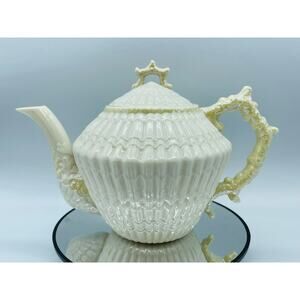 BELLEEK Pottery (Ireland) Limpet Yellow Teapot & Lid Green Mark (1946-1955)